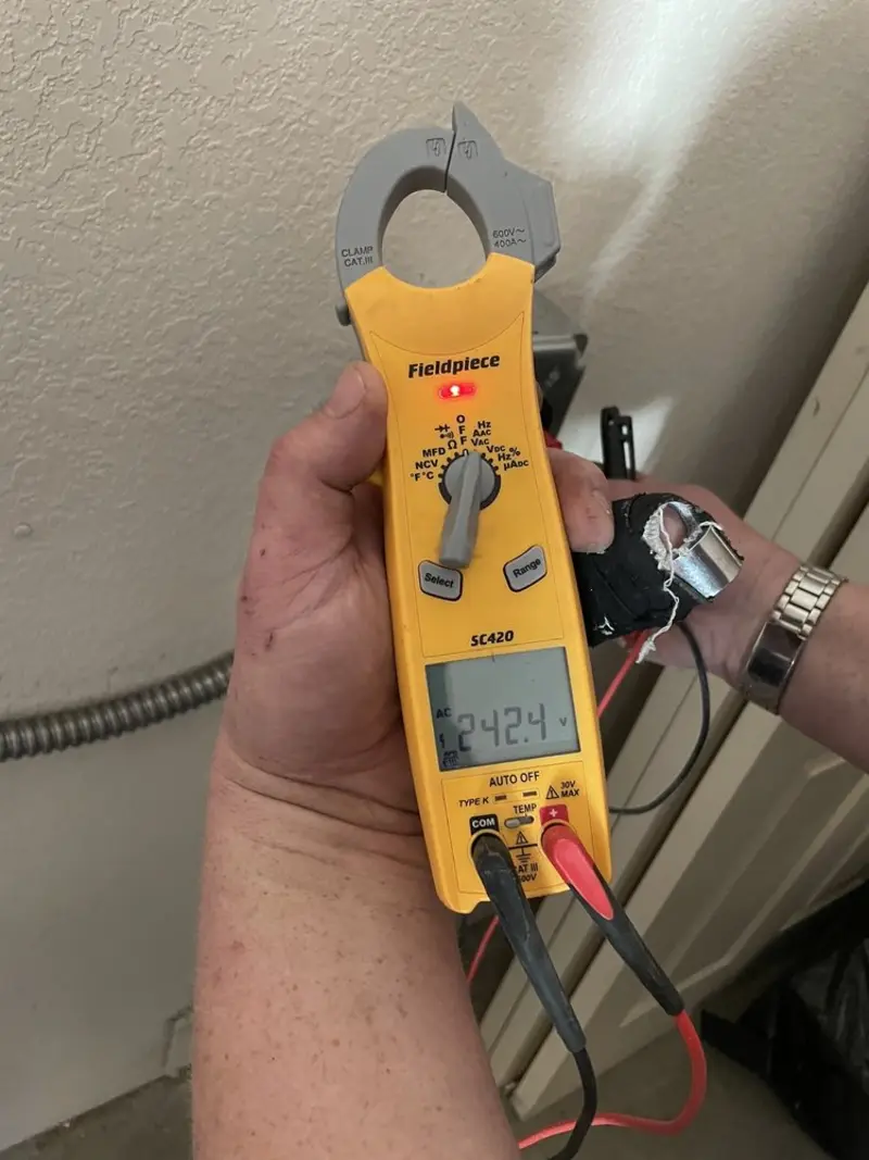 Voltage testing with clamp meter during Generator Installation in Jessup